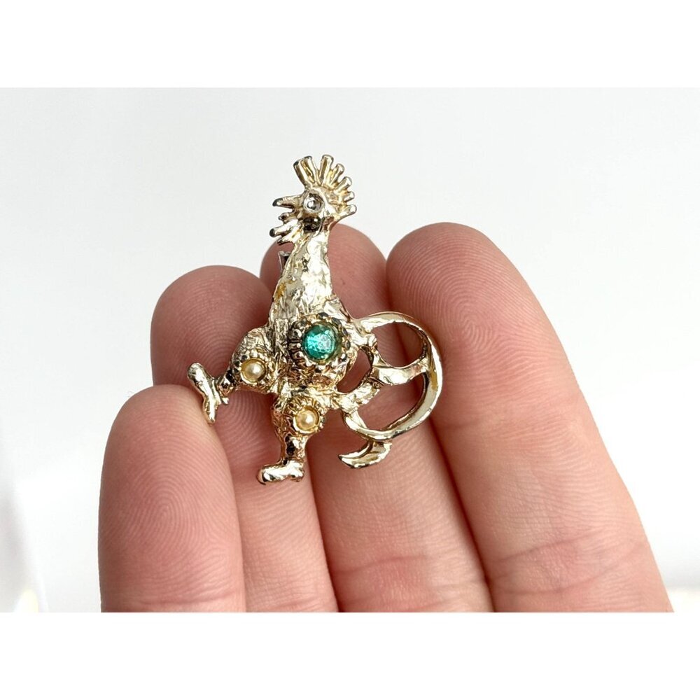 Rooster Figural Blue Rhinestoned Costume Jewelry Brooch | Lapel Pin - Picture 5 of 11